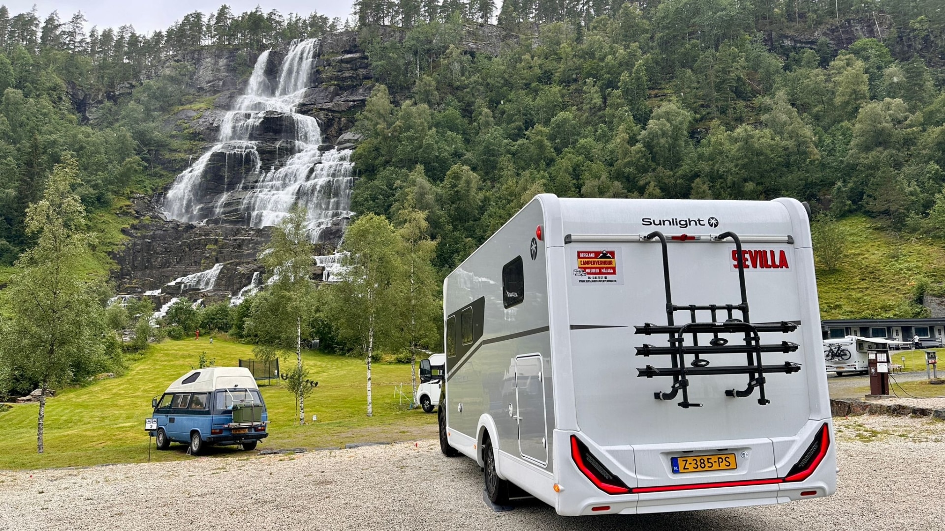 24d67599-fe8c-4ee9-ad4d-81ab058c8320